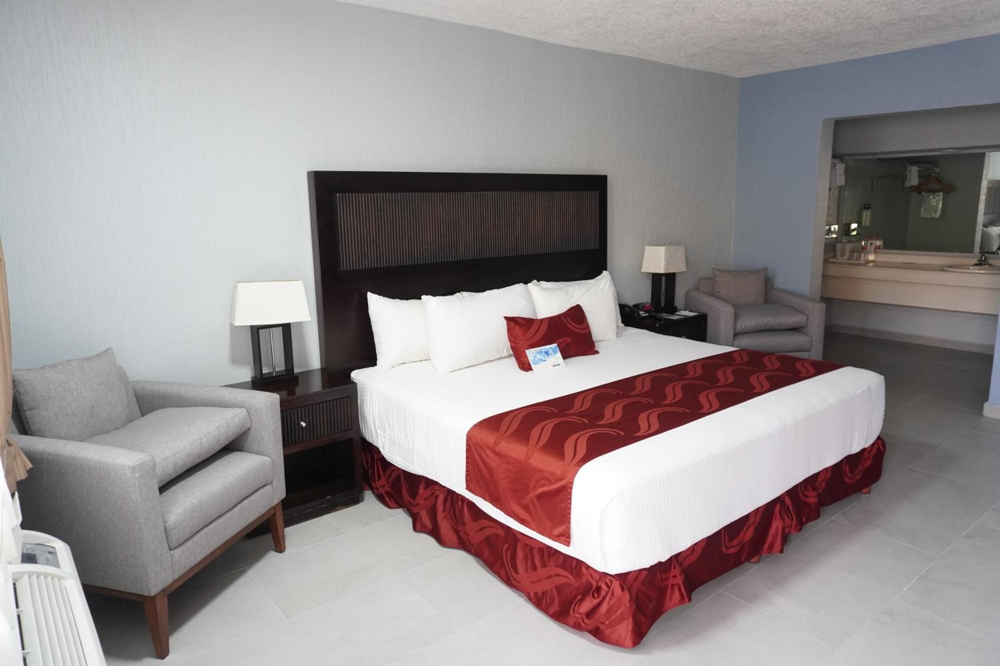 Quality Inn Piedras Negras Buitenkant foto