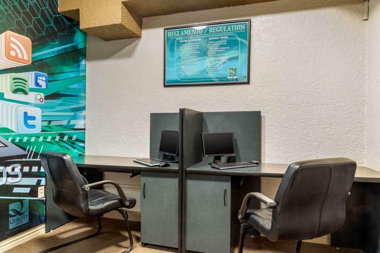 Quality Inn Piedras Negras Buitenkant foto
